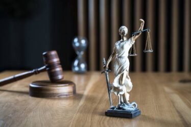 odvetnik za kazensko pravo